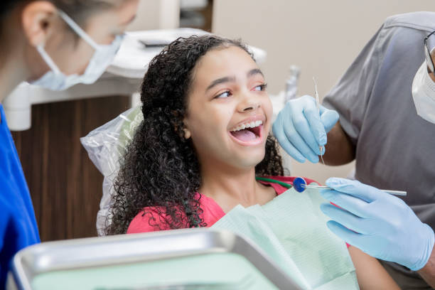 Best Emergency Cosmetic Dentistry (e.g., broken veneers) in Country Clu, MO
